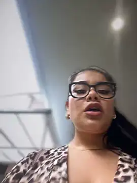 Insane Issa online show from 02-28-25, 06:52