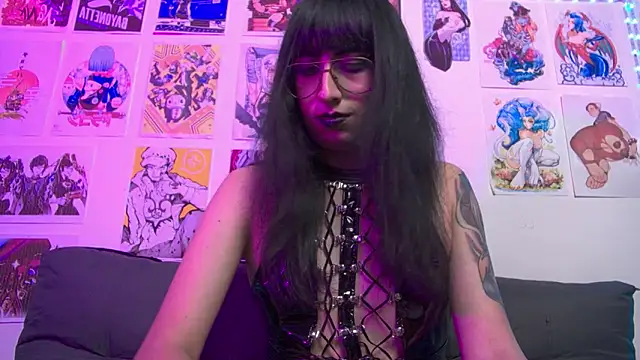 Snapshot of snowblack_ chatting on 01-09-25, 10:20 snowblack  online show from 01-09-25, 10:20