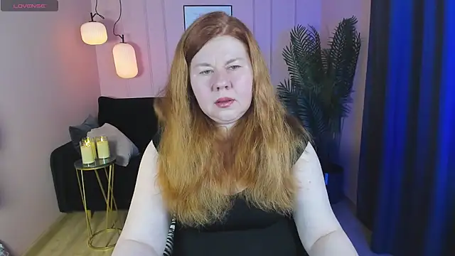 Mrs Emilia online show from 12-21-24, 02:15