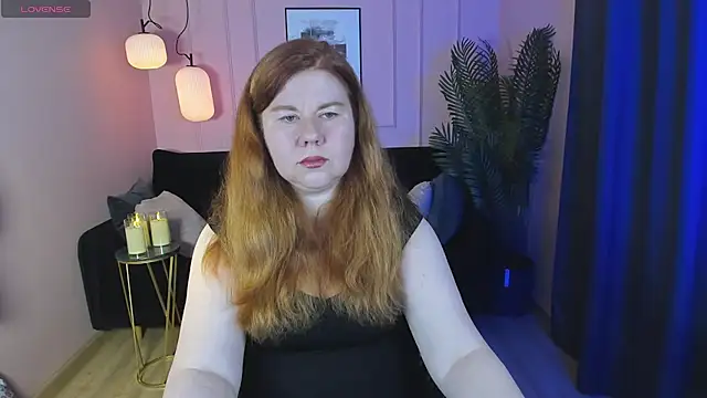 Mrs Emilia online show from 12-21-24, 08:21