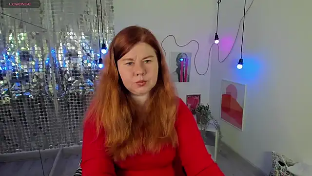 Mrs Emilia online show from 12-22-24, 11:54