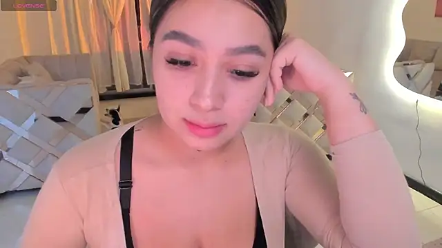 LunaBaker-1 online show from 02-14-26, 04:42