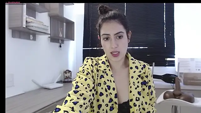 MIYESSI online show from 03-17-25, 04:22