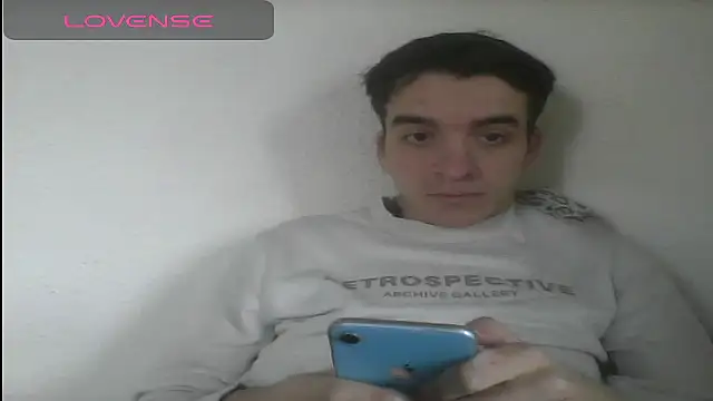 Snapshot of Tombgy07 chatting on 03-15-25, 02:34 Tombgy07 online show from 03-15-25, 02:34