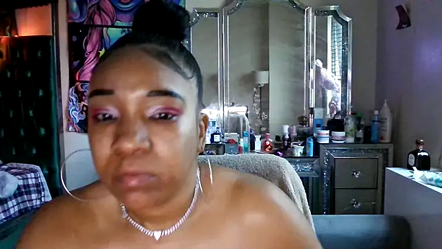 YasmineMinaj online show from 03-08-25, 09:18