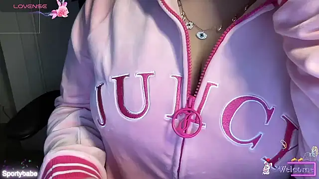 Snapshot of Sportybabe chatting on 01-09-25, 10:09 Sportybabe online show from 01-09-25, 10:09