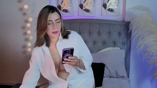 Isabella lt online show from 09-25-25, 11:25