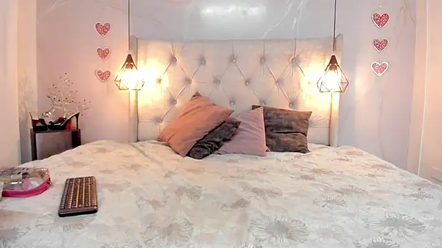 Snapshot of SakuraLee_ chatting on 05-13-26, 01:52 SakuraLee online show from 05-13-26, 01:52