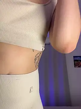 Snapshot of KittyKatyDream chatting on 01-29-25, 07:43 KittyKatyDream online show from 01-29-25, 07:43