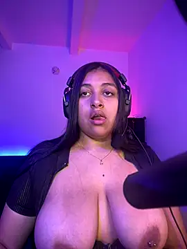 Soysofiarodrigu online show from 12-19-25, 11:56