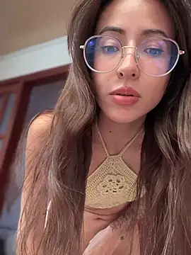 lauravasquez online show from 02-18-25, 05:31