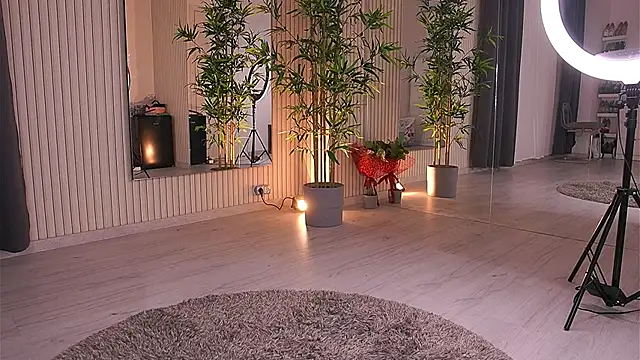 Abbela White online show from 02-04-25, 09:28