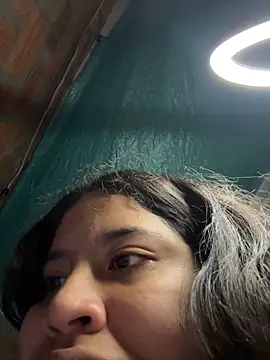 moncerrat luna online show from 02-09-25, 02:29