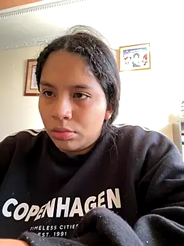 moncerrat luna online show from 10-16-25, 10:11