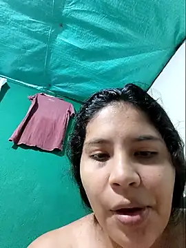 moncerrat luna online show from 12-19-25, 06:26