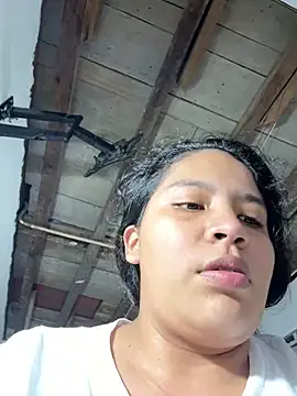 moncerrat luna online show from 04-02-26, 07:55