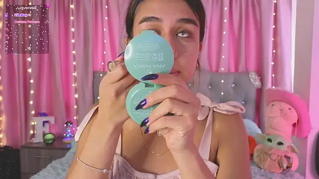 Emiily Scott1 online show from 01-31-25, 03:33