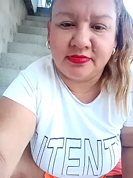 HORNY MATURE25 online show from 01-05-25, 04:06
