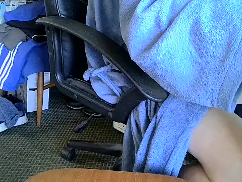 Snapshot of daddyflash chatting on 11-21-25, 11:42 daddyflash online show from 11-21-25, 11:42