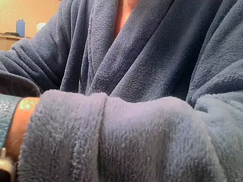 Snapshot of daddyflash chatting on 11-27-25, 12:13 daddyflash online show from 11-27-25, 12:13