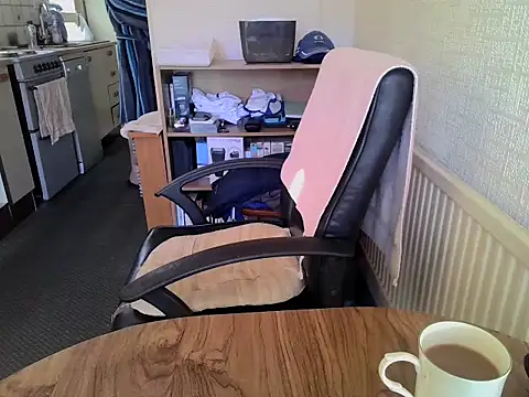 Snapshot of daddyflash chatting on 03-02-26, 10:44 daddyflash online show from 03-02-26, 10:44