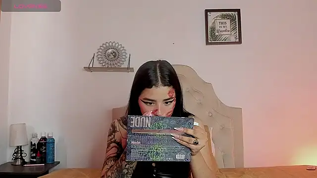 aliice walker  online show from 02-10-25, 06:35