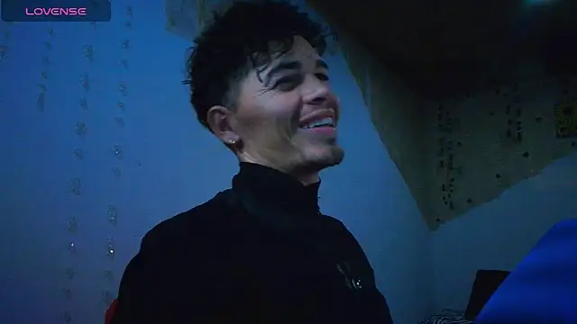 Snapshot of kisstarxxx chatting on 09-16-25, 03:18 kisstarxxx online show from 09-16-25, 03:18