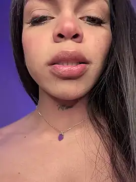 Snapshot of Charly_ chatting on 01-11-25, 04:25 Charly  online show from 01-11-25, 04:25