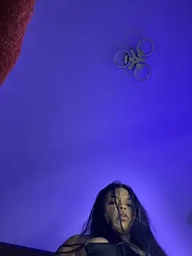 Snapshot of Charly_ chatting on 02-28-25, 04:53 Charly  online show from 02-28-25, 04:53