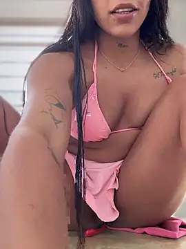 Snapshot of Charly_ chatting on 03-06-25, 06:05 Charly  online show from 03-06-25, 06:05