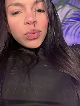 Snapshot of Charly_ chatting on 03-12-25, 03:40 Charly  online show from 03-12-25, 03:40