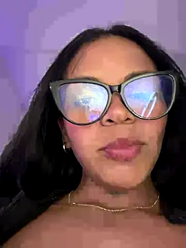 Snapshot of Charly_ chatting on 09-23-25, 04:15 Charly  online show from 09-23-25, 04:15