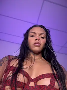 Snapshot of Charly_ chatting on 09-27-25, 05:45 Charly  online show from 09-27-25, 05:45