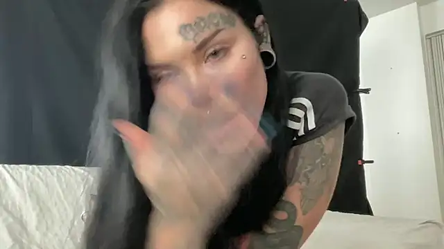 claudiacvc95 online show from 03-17-25, 08:51