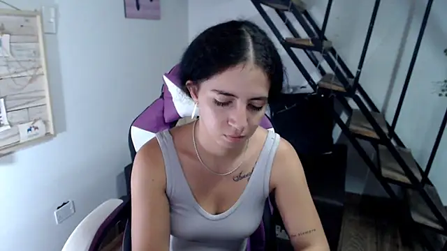 samantha baby  online show from 11-10-25, 07:57