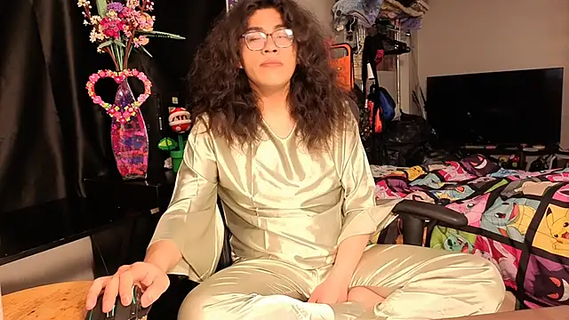 ShinyCherub online show from 03-06-25, 08:08