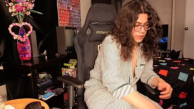 ShinyCherub online show from 03-18-25, 01:00