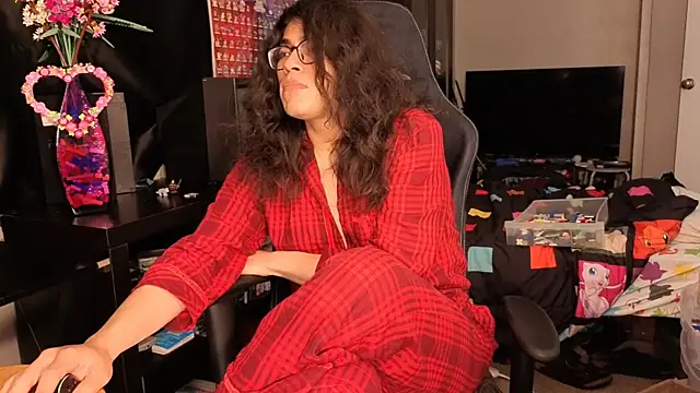 ShinyCherub online show from 03-20-25, 04:09