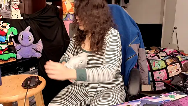 ShinyCherub online show from 12-23-25, 01:58