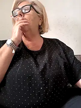 Merilulla online show from 10-20-25, 02:28