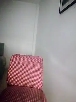 Snapshot of Babylolatop chatting on 12-22-24, 08:47 Babylolatop online show from 12-22-24, 08:47