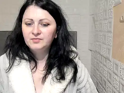 Snapshot of Lillian2 chatting on 03-02-25, 12:31 Lillian2 online show from 03-02-25, 12:31