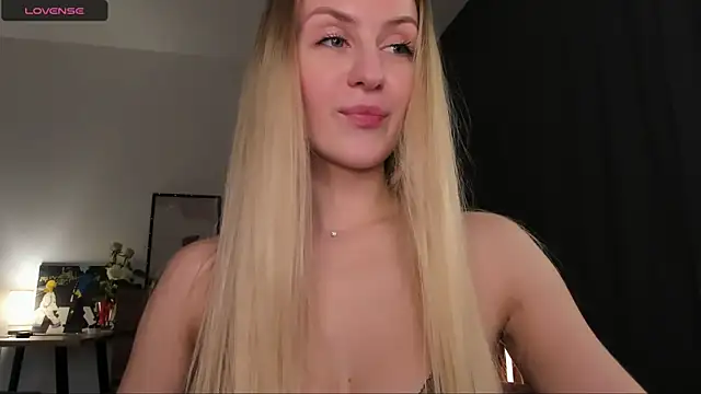 Alice Dias online show from 03-14-25, 04:40