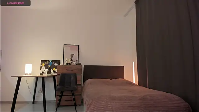 Alice Dias online show from 09-27-25, 02:22