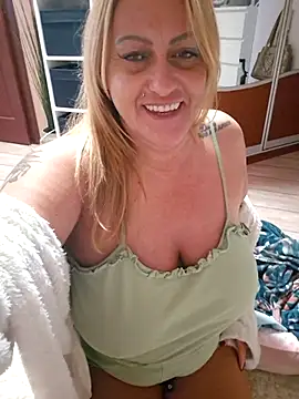 Isabellaa04 online show from 11-23-25, 11:59