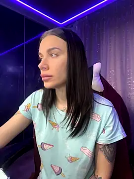 Queen of pain online show from 11-23-25, 05:51