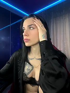 Queen of pain online show from 11-28-25, 06:38