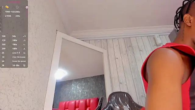 Snapshot of DominicSccott chatting on 09-24-25, 12:41 DominicSccott online show from 09-24-25, 12:41