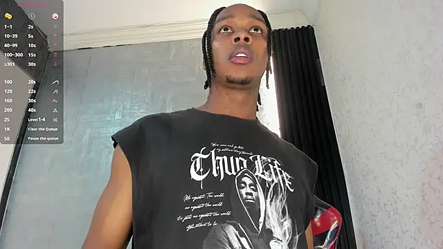 Snapshot of DominicSccott chatting on 11-21-25, 12:48 DominicSccott online show from 11-21-25, 12:48