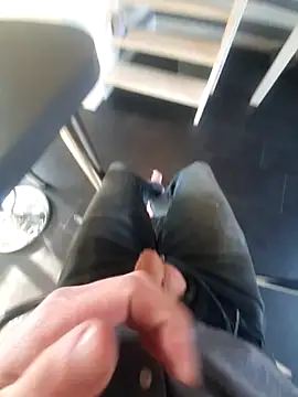 Snapshot of jk1981jk chatting on 02-26-26, 03:00 jk1981jk online show from 02-26-26, 03:00